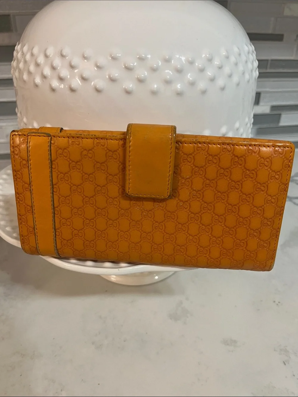Gucci Orange Embossed GG Leather Wallet with Gold D-Ring - Picture 2 of 11